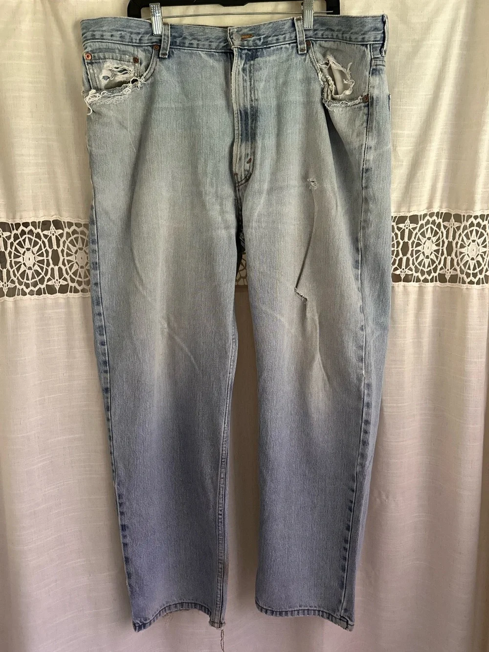 Levi's 550 Light Blue Straight Leg Jeans